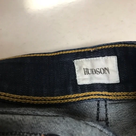 HUDSON Croxley Mid Thigh Short-Blue-Size 25 -Good Condition - Picture 9 of 16
